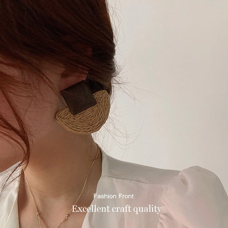 Radiant Retro Woodland Geometric Elegance: Versatile Long Braided Earrings
